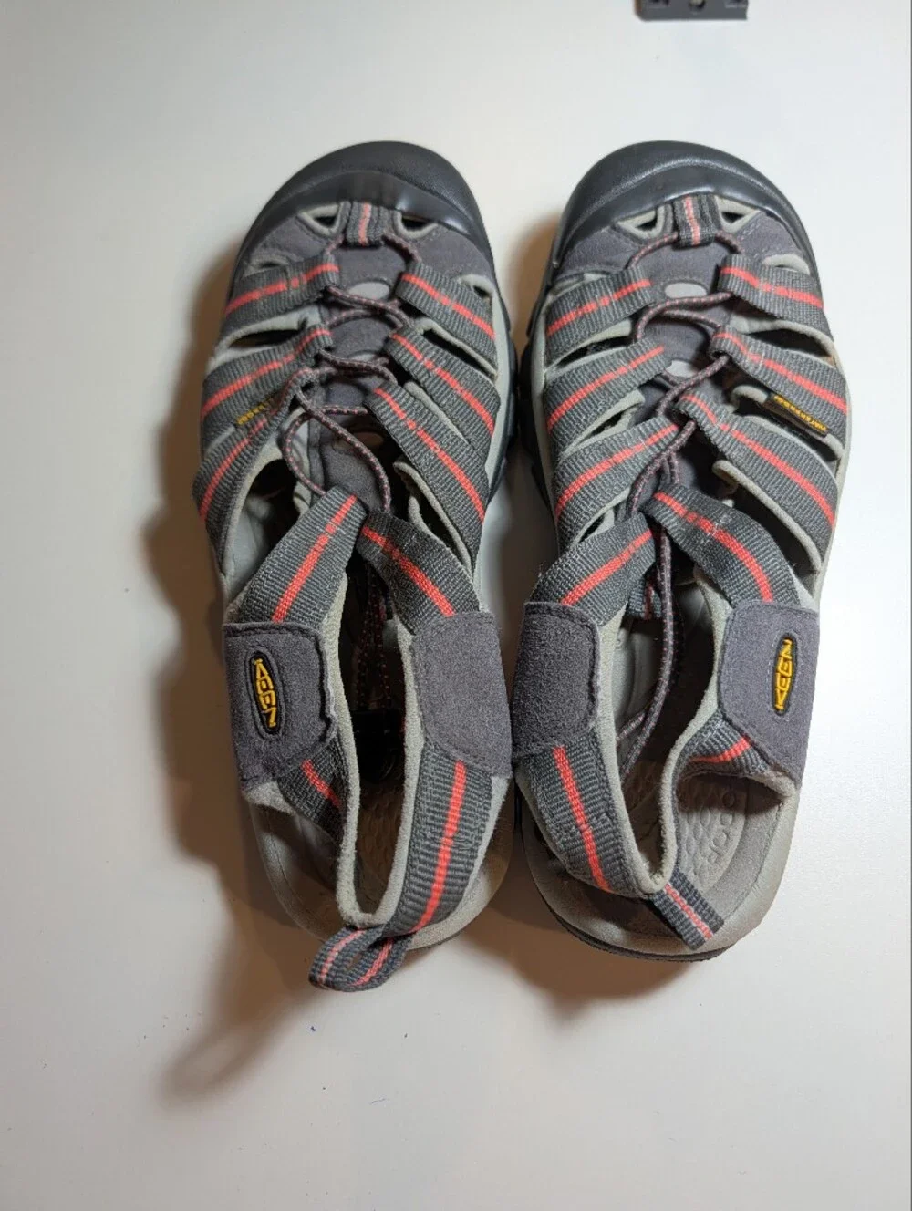 Keen Mens 10.5 Newport H2 Closed-Toe Sport Sandals in Gray with Orange Stripes